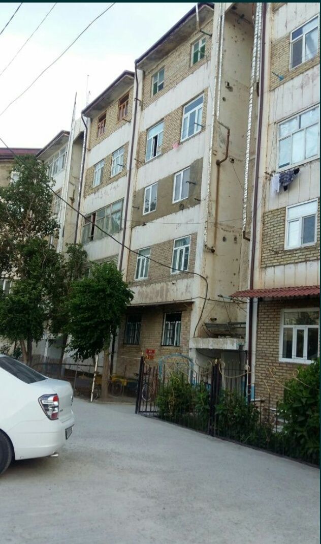 Жай сатылады 23 микрорайон гор отдел каснда жолдын бойында