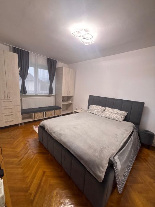 Apartament 2 camere, decomandat.