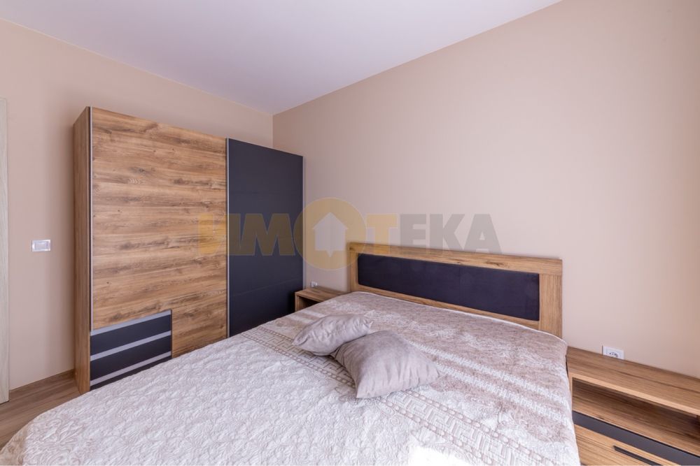 Продава се Тристаен апартамент в Варна, Възраждане 3 - 75 кв.м за 2934 €/кв.м - Снимка #9