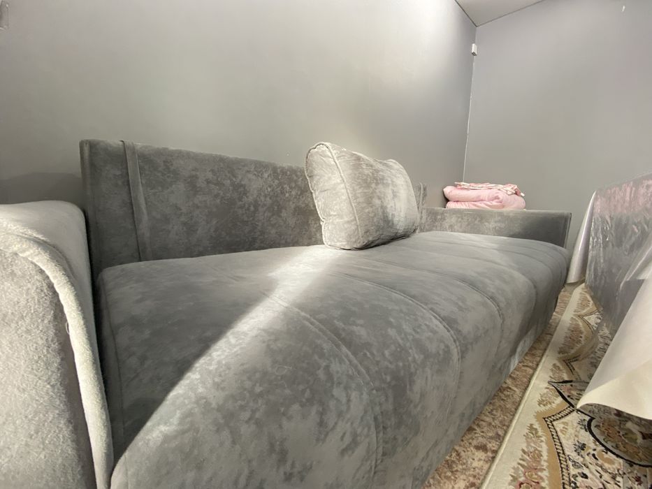 Продам диван срочно торг