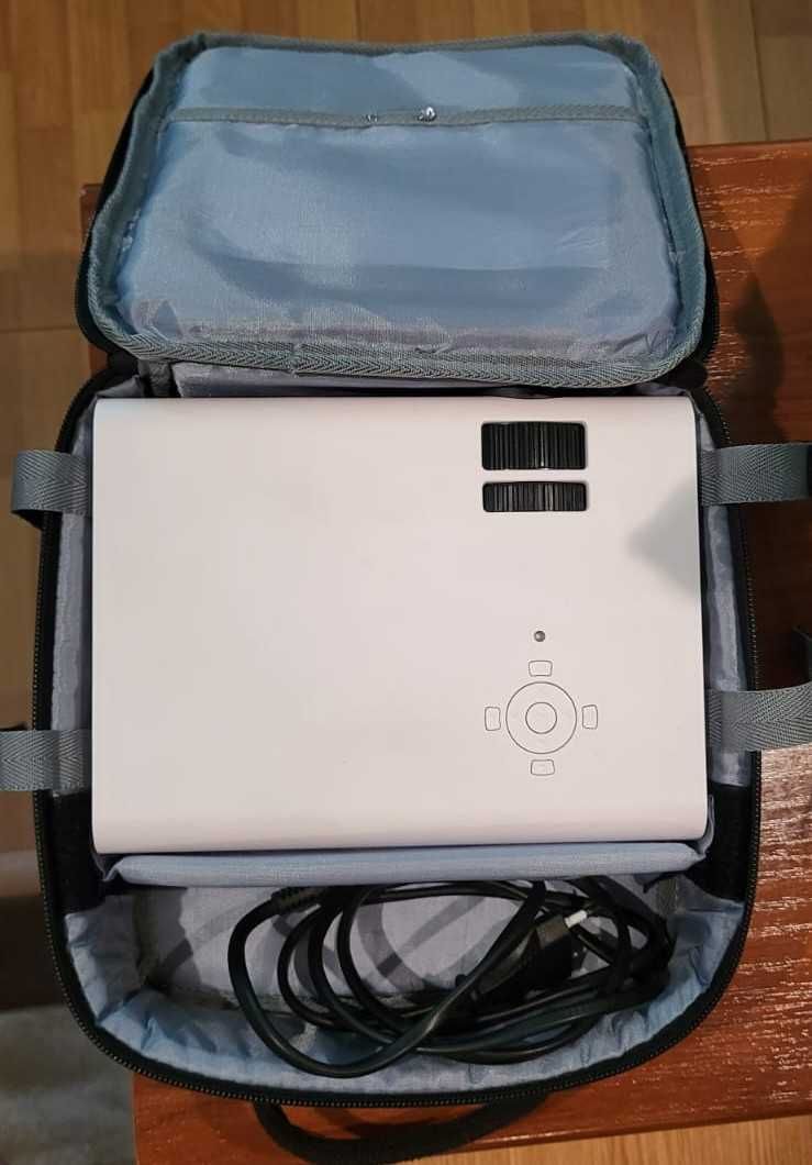 Mini Projector, Yaber 2.4G & 5G WiFi Bluetooth Projector 7000 Lumen