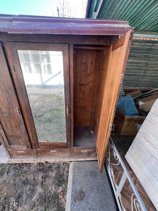 продам шкаф советский