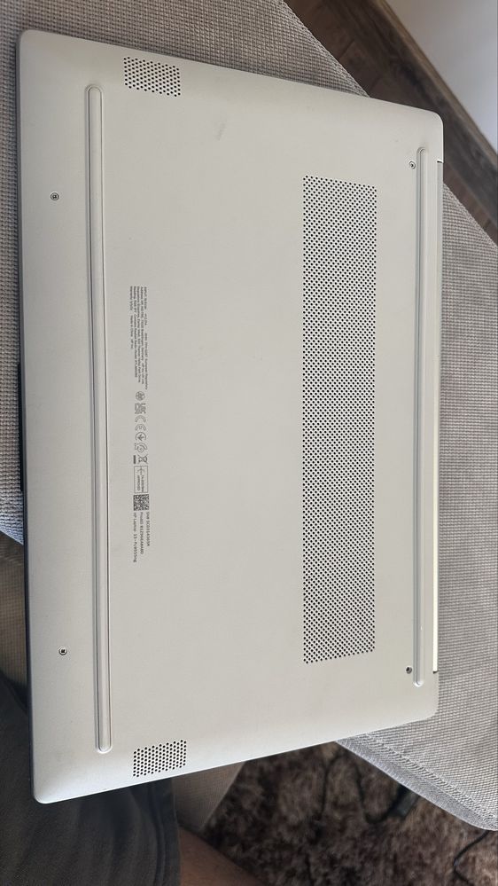 HP 15-fc0555ng Ryzen 5 7520u