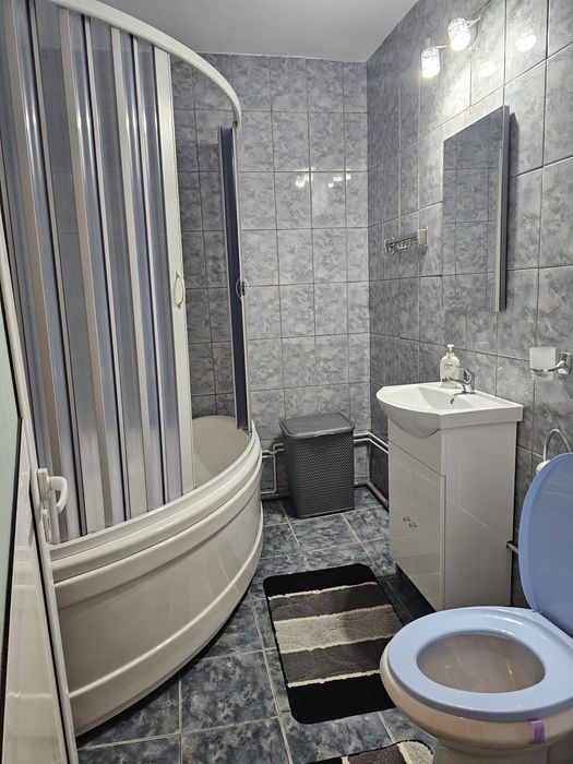 Închiriez apartament 2 camere