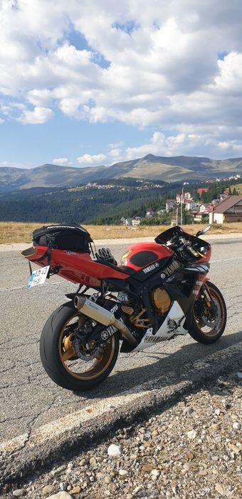 Vând Yamaha r1 super întreținută