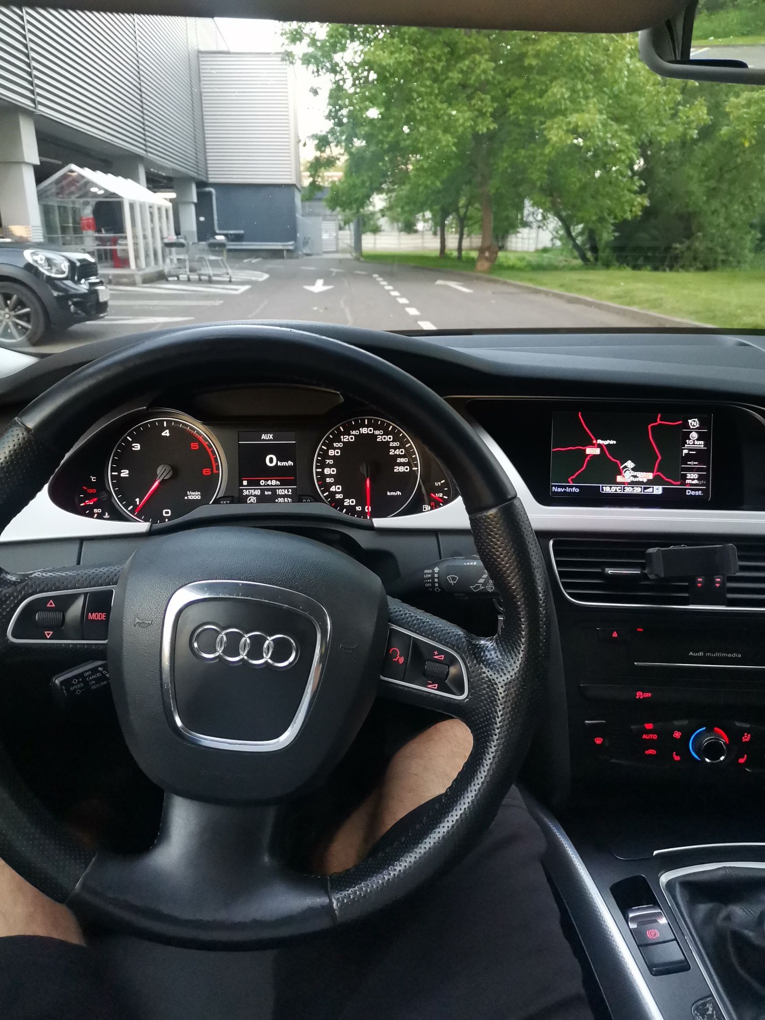 Audi a4 b8 2.0 tdi 143cp s line