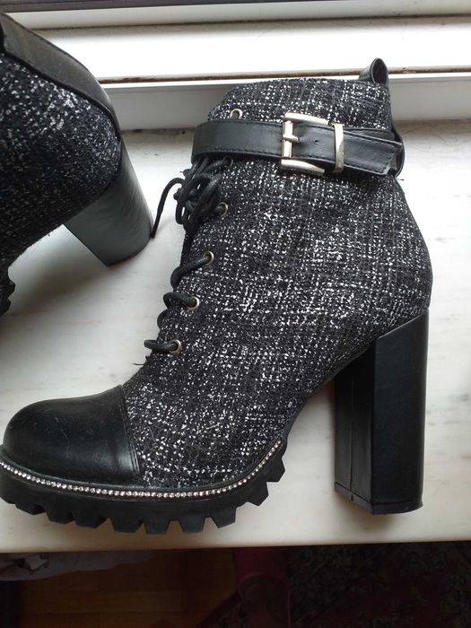 Vand ghete noi, cu toc, marimea 38