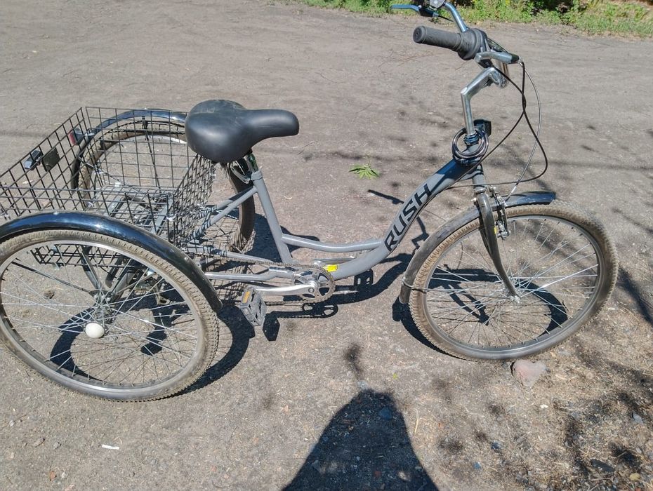 Продам велосипед 3 колесный