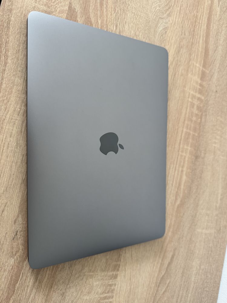Macbook pro A2338