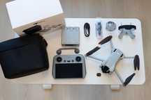 Drona DJI Mini 3 Fly More Combo DJI RC + accesorii