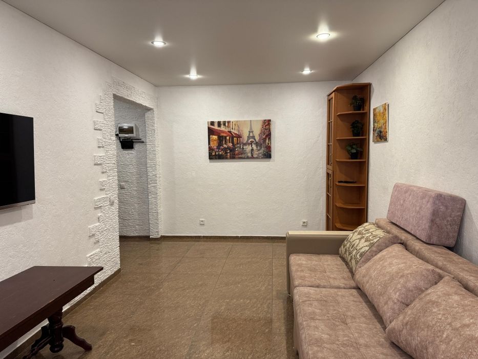 Сдам квартиру на длительный срок, квартира находится за ТД шахтер