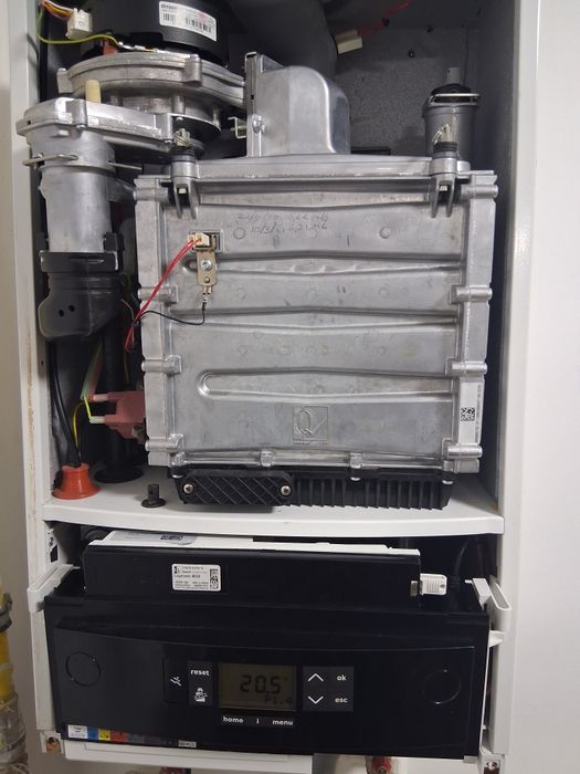 De vânzare  centrala termica pe gas are un cod de eroare 227