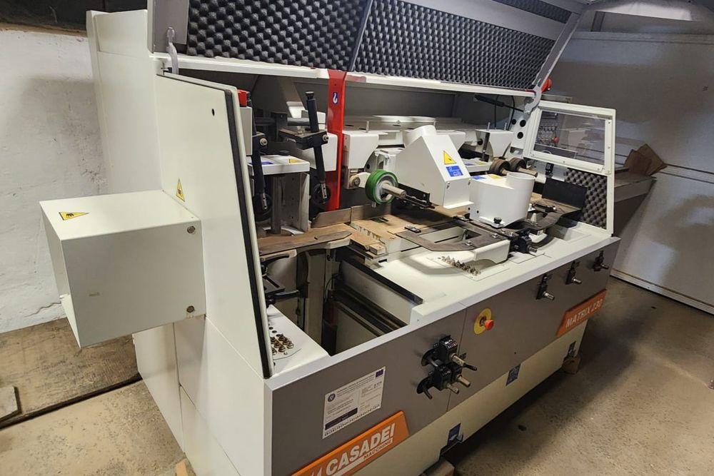 Masina prelucrat pe 4 fețe -NOUĂ!!