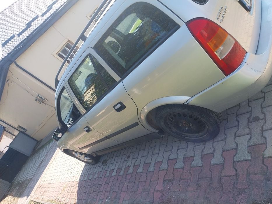 Vând Opel Astra G