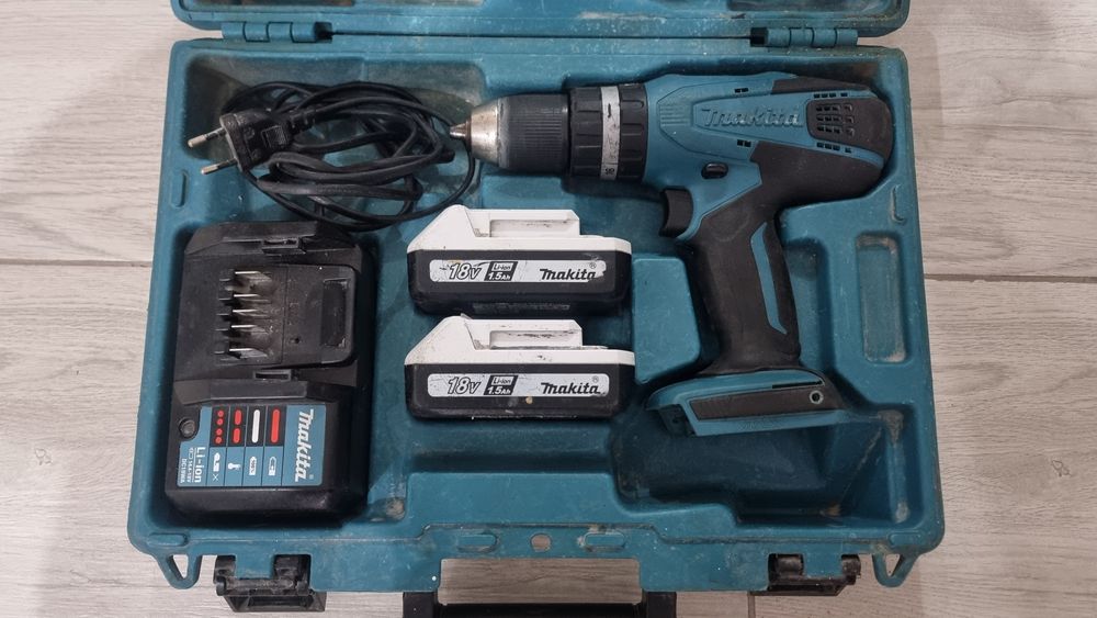 Autofiletanta Makita HP457D ,perfect funcțional, full box