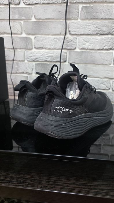 Оригинальные кроссы Li-ning