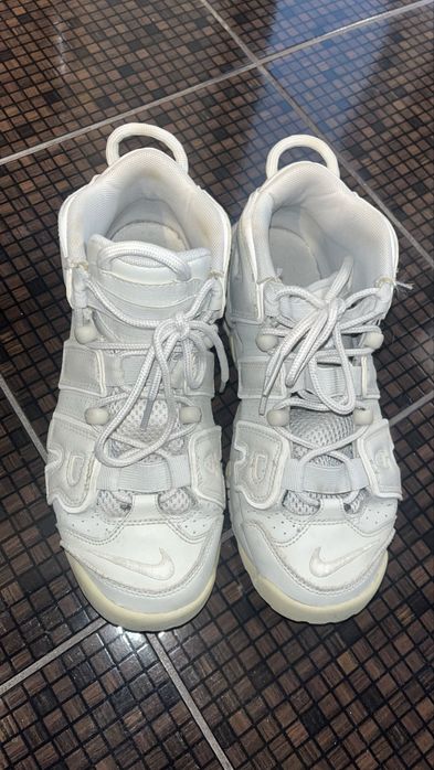 Nike air more uptempo