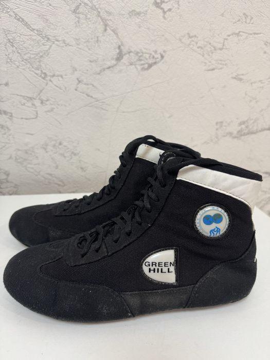 Продам борцовки размер 38