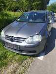 vind vw golf 5 ușor avariat 1,4 benzina