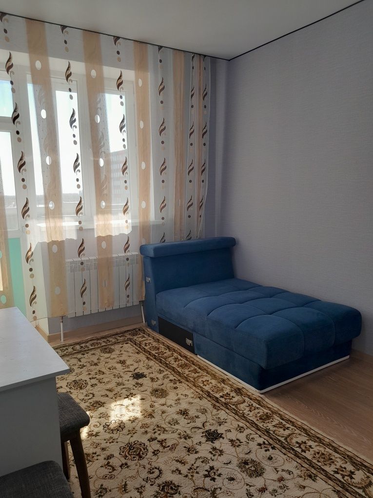 Продам диван почти новый