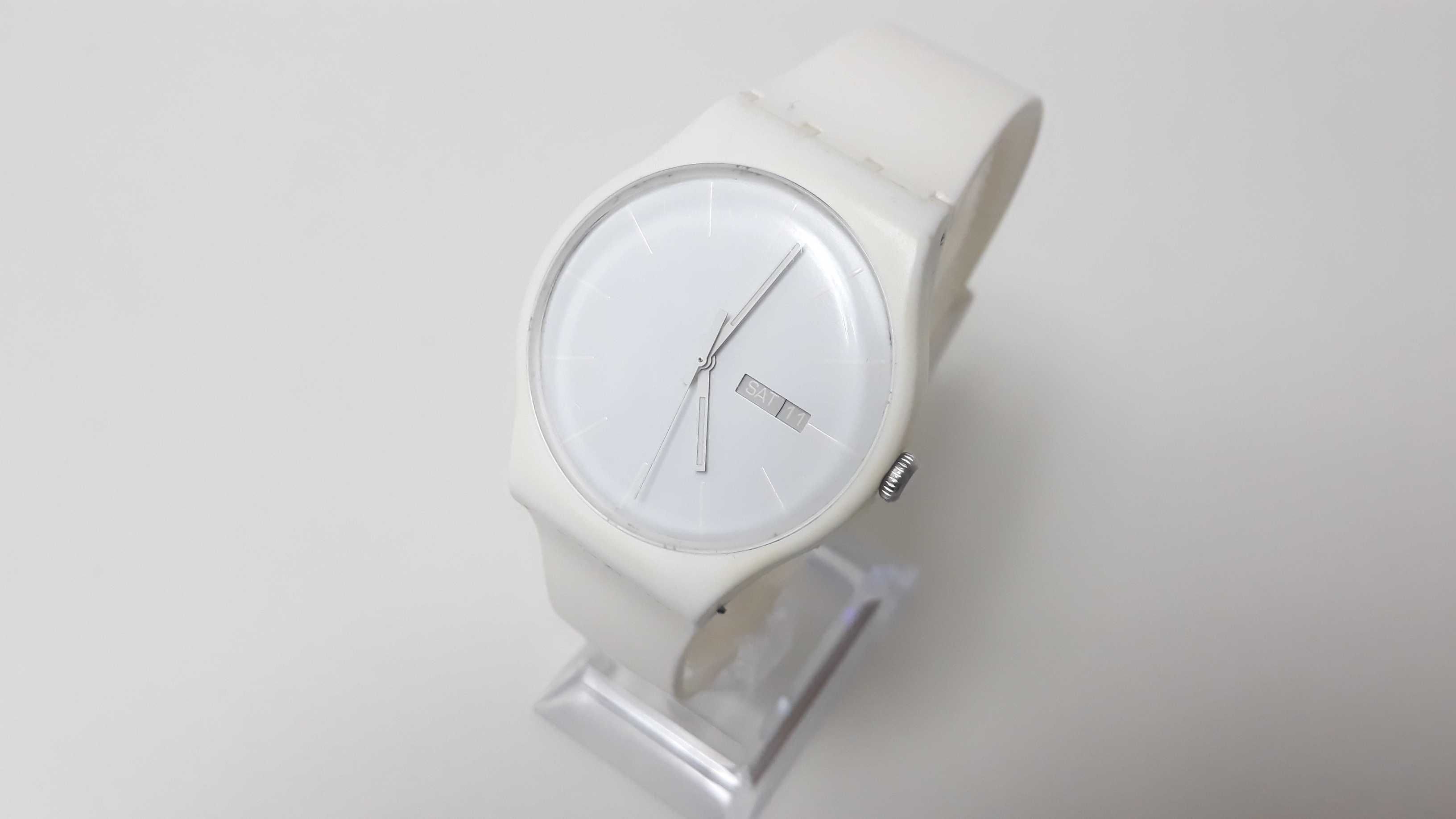 Ceas Elvetian Swatch White Rebel SUOW701