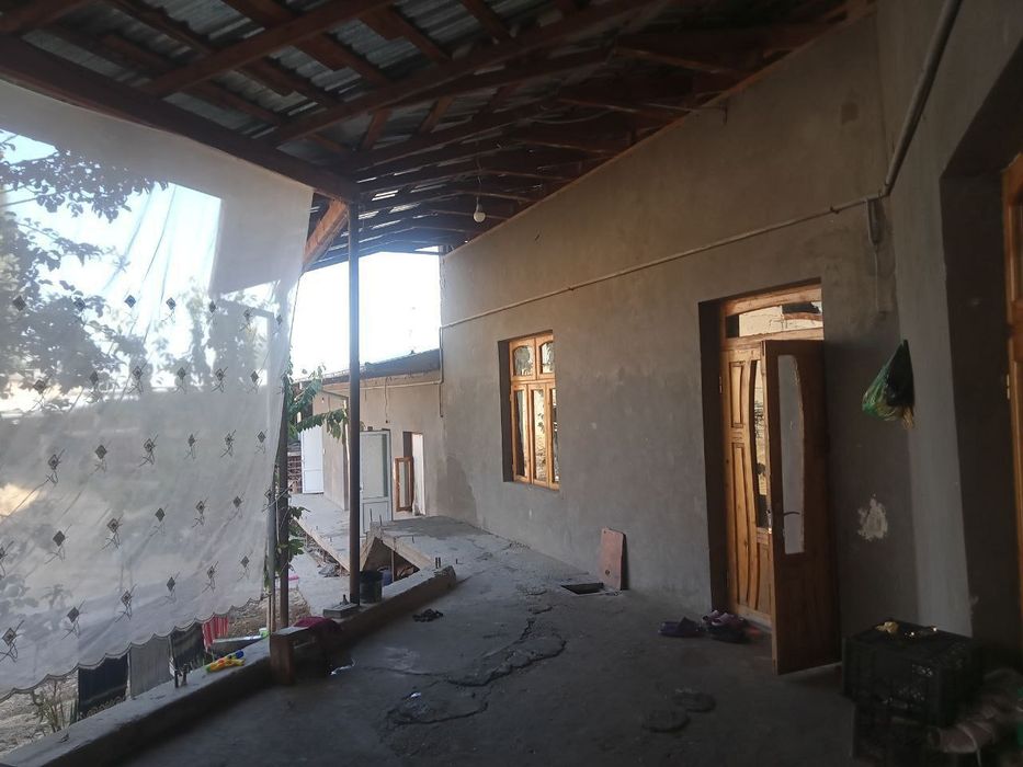 Nazarbek torozda 10sotuk uy sotiladi