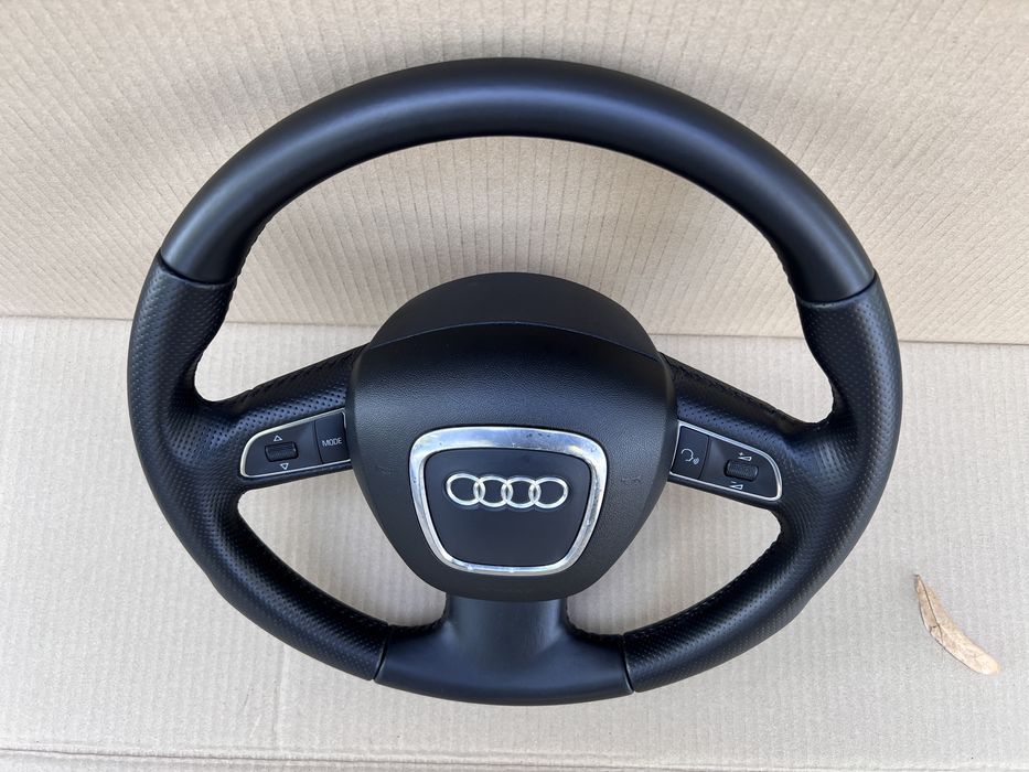 Audi A3 8p Перфектен Мулти Волан.