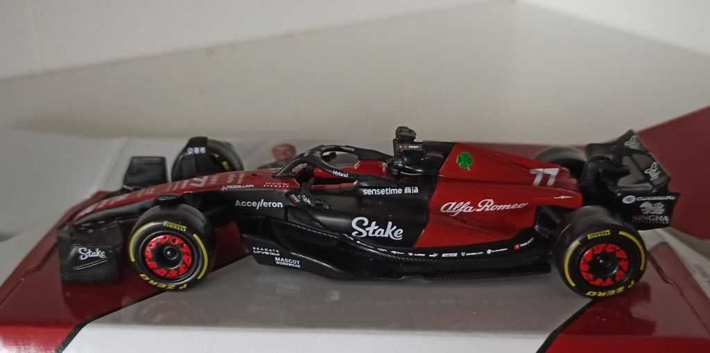 Macheta Alfa Romeo C43 Valtteri Bottas Formula 1 2023- Bburago 1/43 F1