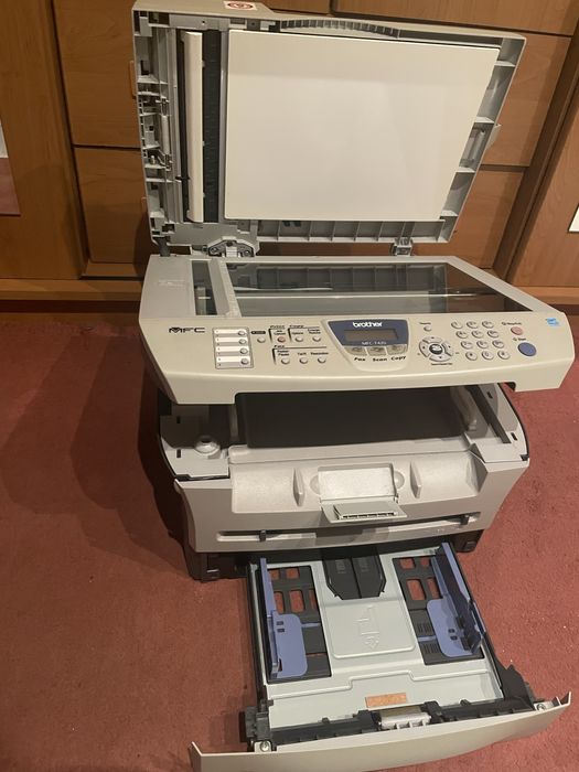 Pentru acasa Multifunctionala A4 laser b/w Brother MFC7420