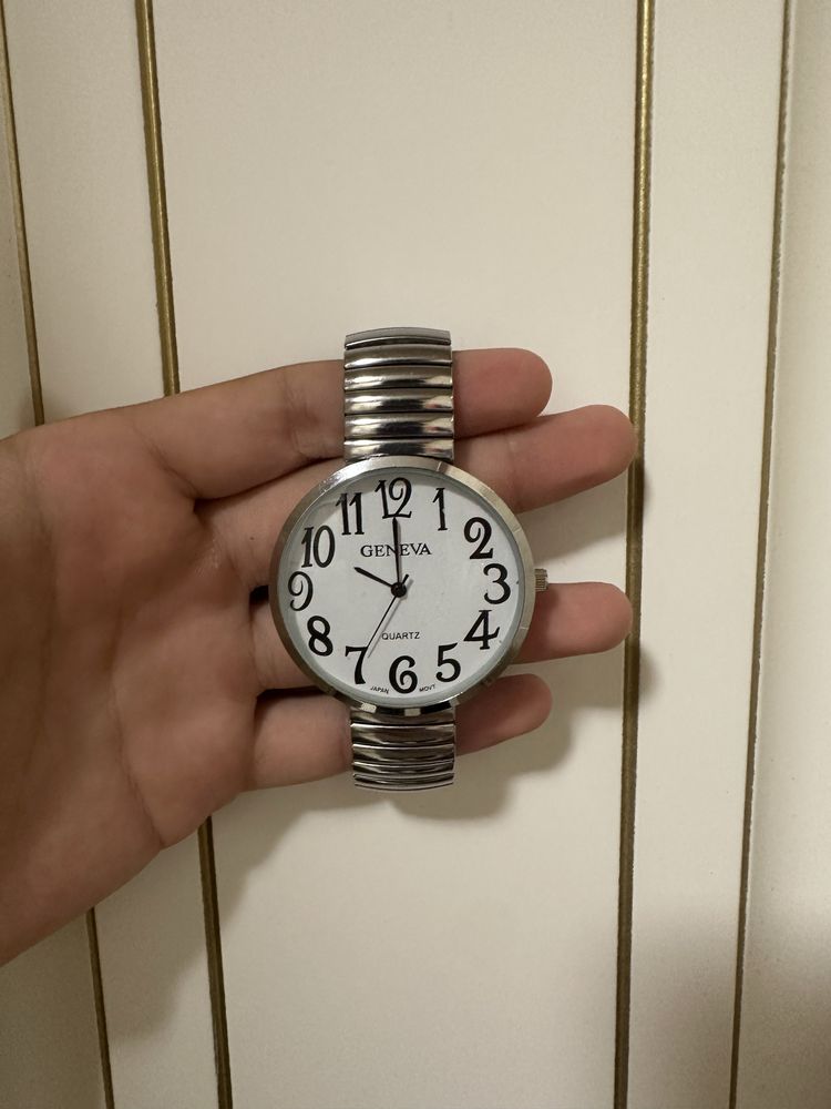 Часы Geneva Quartz