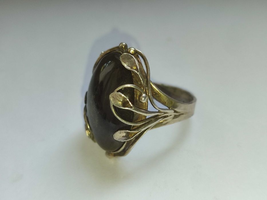 Кольцо с натуральным камнем ГРАНАТ,разм.19