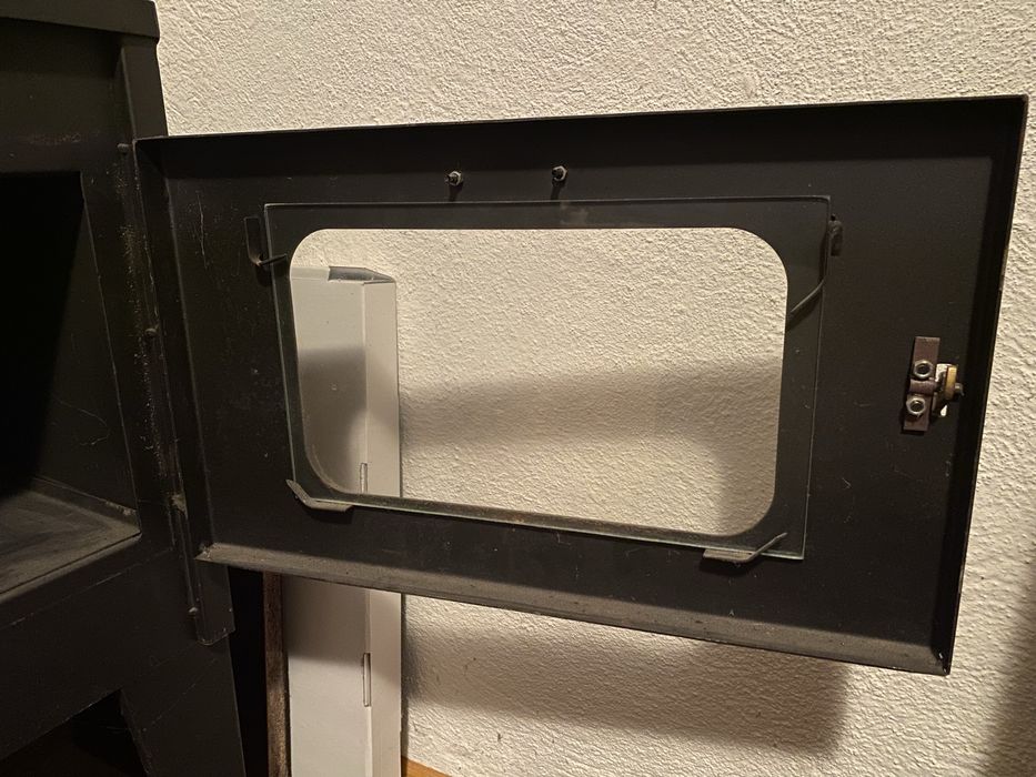 Печка на твърдо гориво