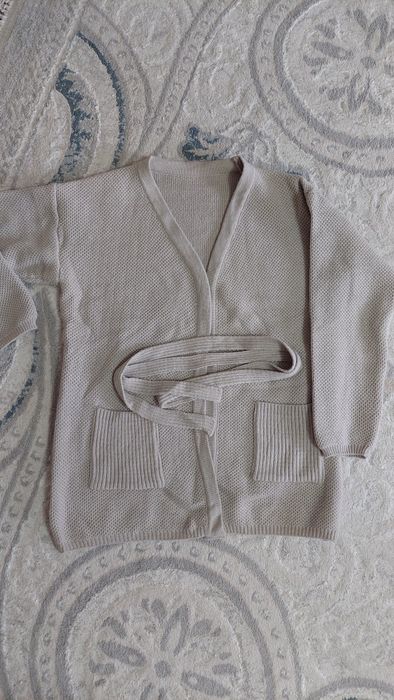 Продам кофту новая