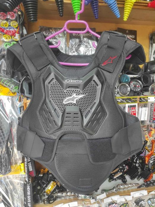 Протектор нагръдник