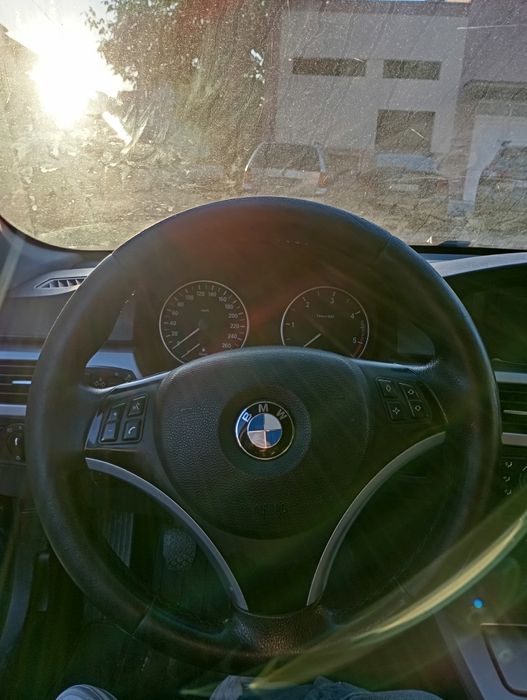 Vând BMW 320d,impecabil