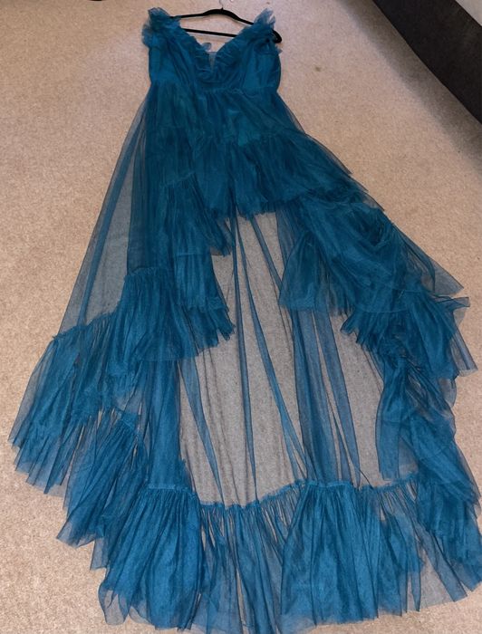 Официални рокли