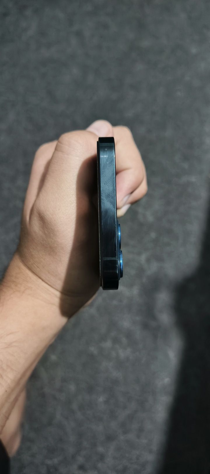 Iphone 12 pro sotiladi
