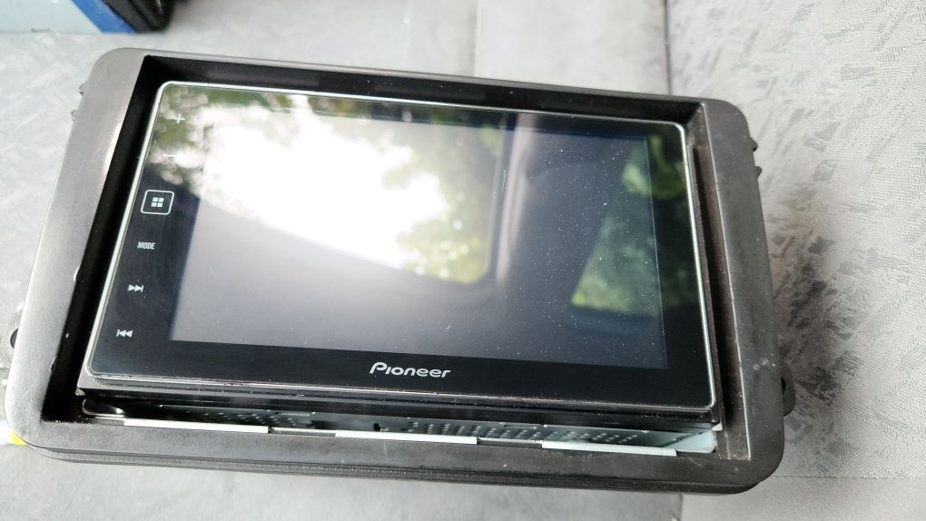 Pioneer SPH-DA120 мултимедия