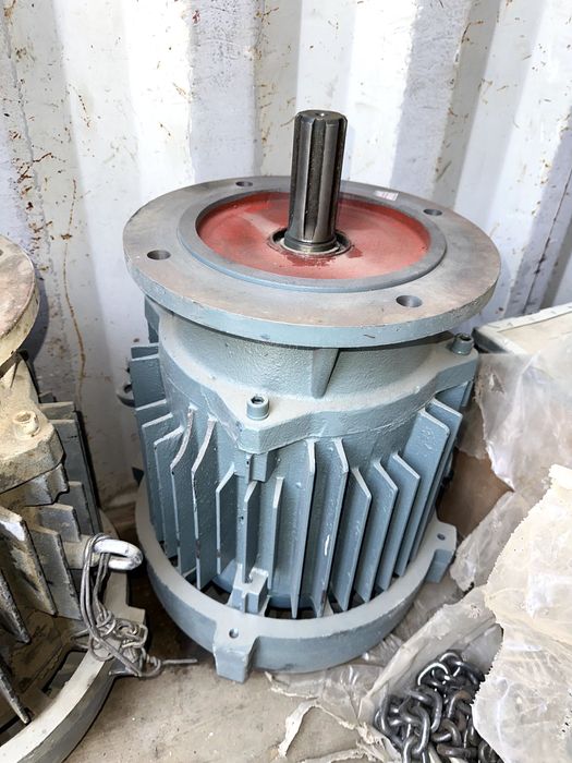 Электродвигатель (4,11,15,18.5) кВт для подъёмника бетонного завода