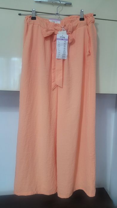 Pantaloni wide leg femei- Sinsay, marimea M- noi, cu eticheta