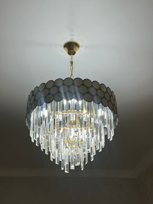 Люста для дома.