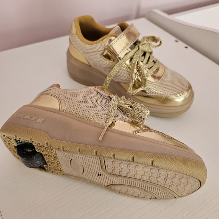 Маратонки с колелца, 36 р и 18 см стелка