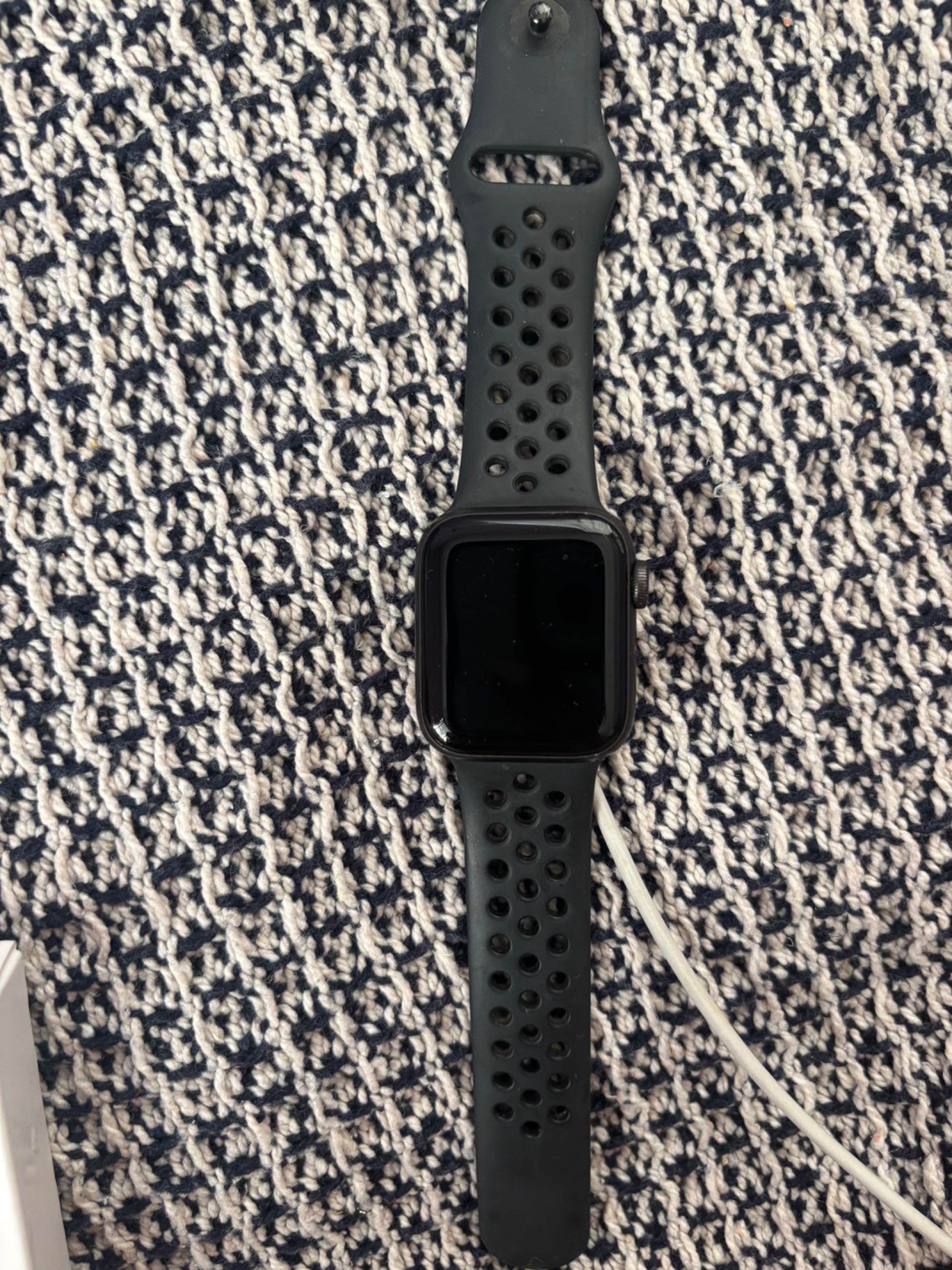Apple Watch SE Gen 1 Nike edition – 40mm