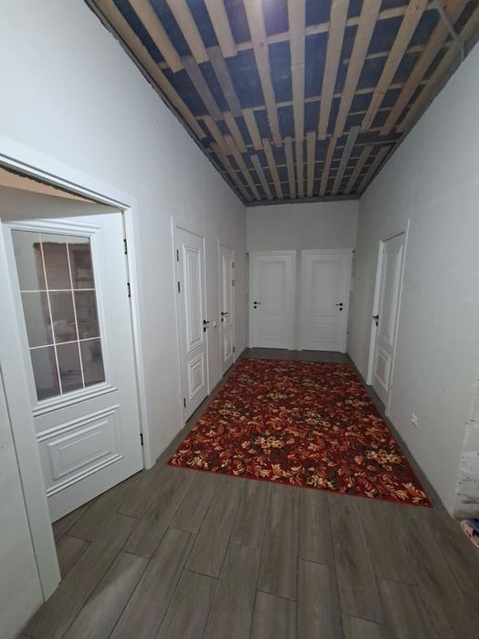 Установка межкомнатных дверей