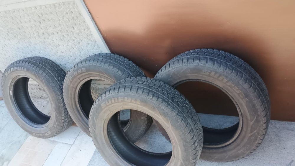 Зимни гуми SUNFULL  195/65/15  DOT 2021