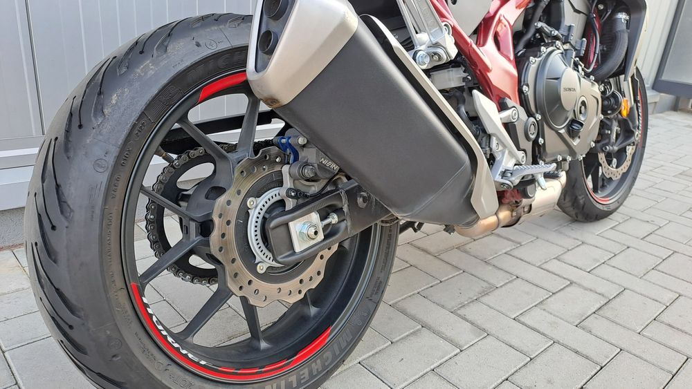 Honda Hornet 750 2023