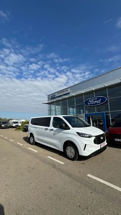 Ford Transit Custom New Ford Custom 8+1 locuri - livrare IMEDIATA!