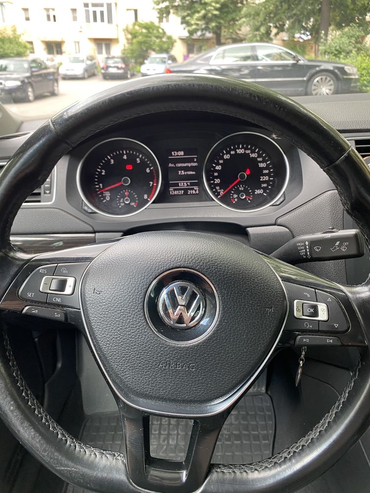 Vand Volkswagen Jetta 1.2 tsi 2017 124.000km