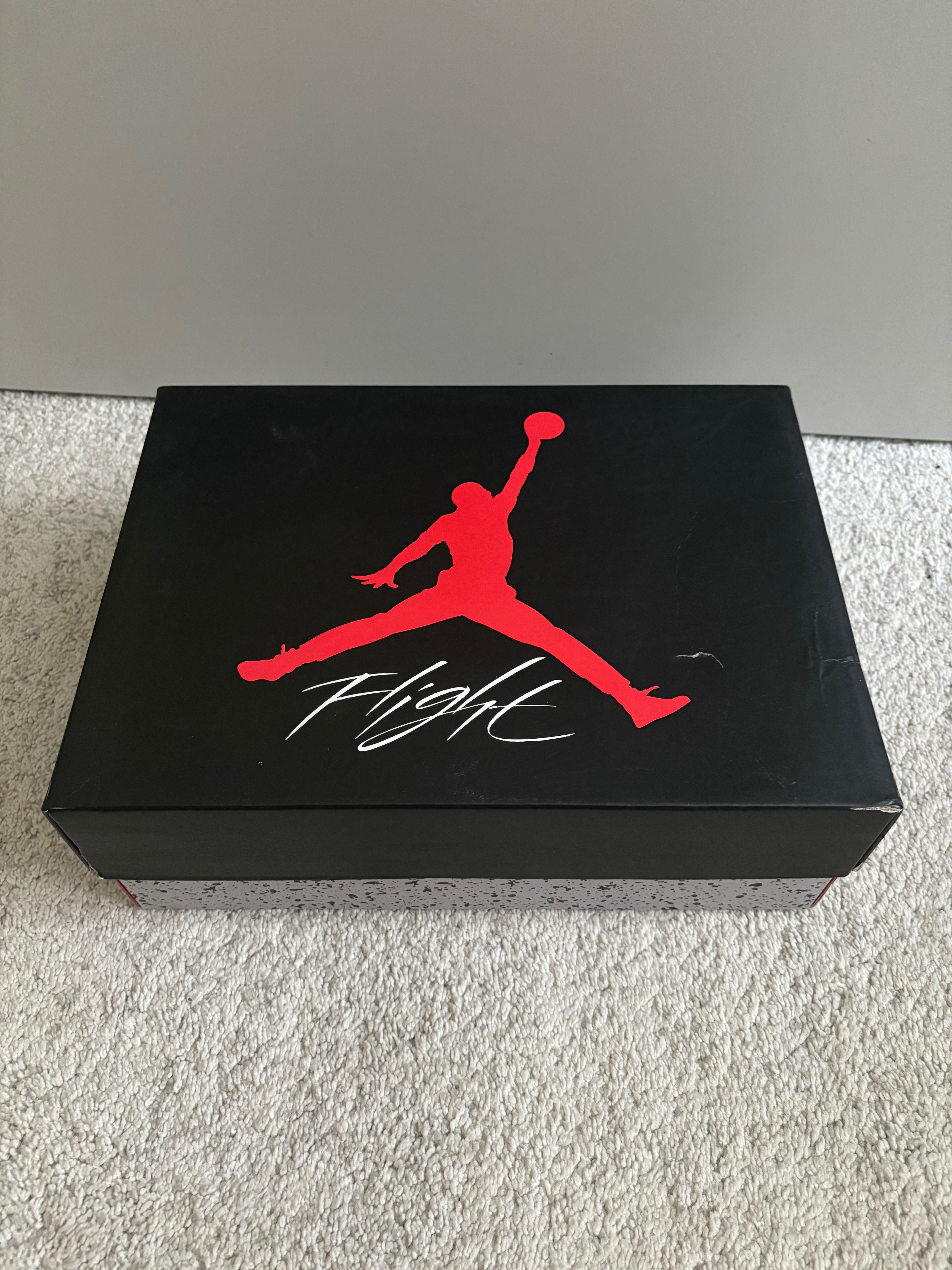 Jordan 4 Fire Red