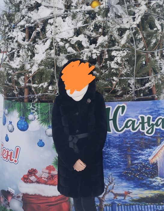 Продам шубу почти новая,мутон с норкой.